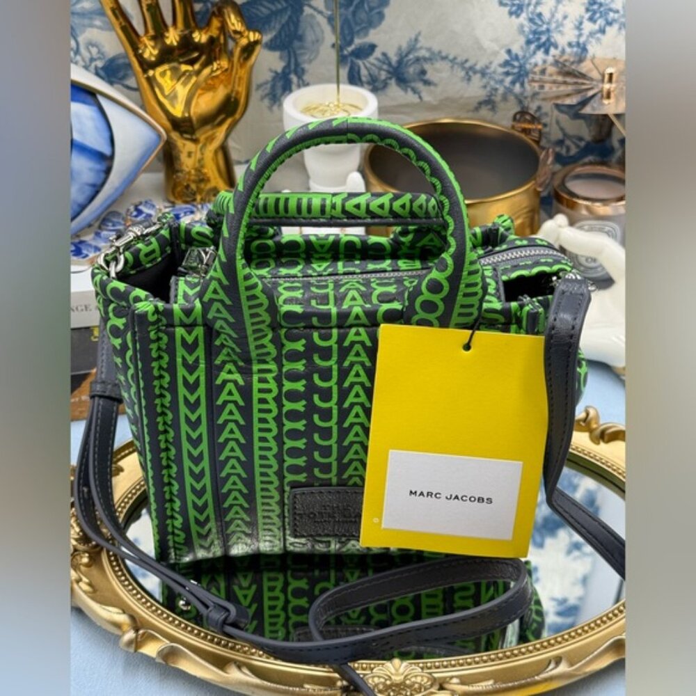 🆕 MARC JACOBS 🧿 NWT Monogram Print Micro Tote Bag, Black & Green - Picture 9 of 16